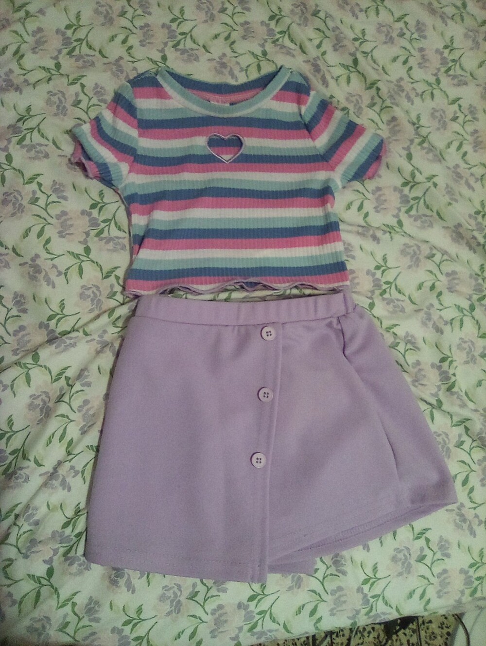 SHEIN Pastel Striped Crop Tee with Heart Patch - Pink Blue Purple White